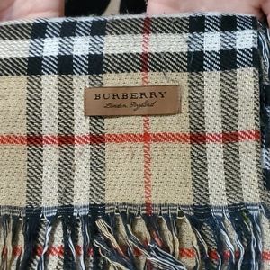Classic print Burberry scarf